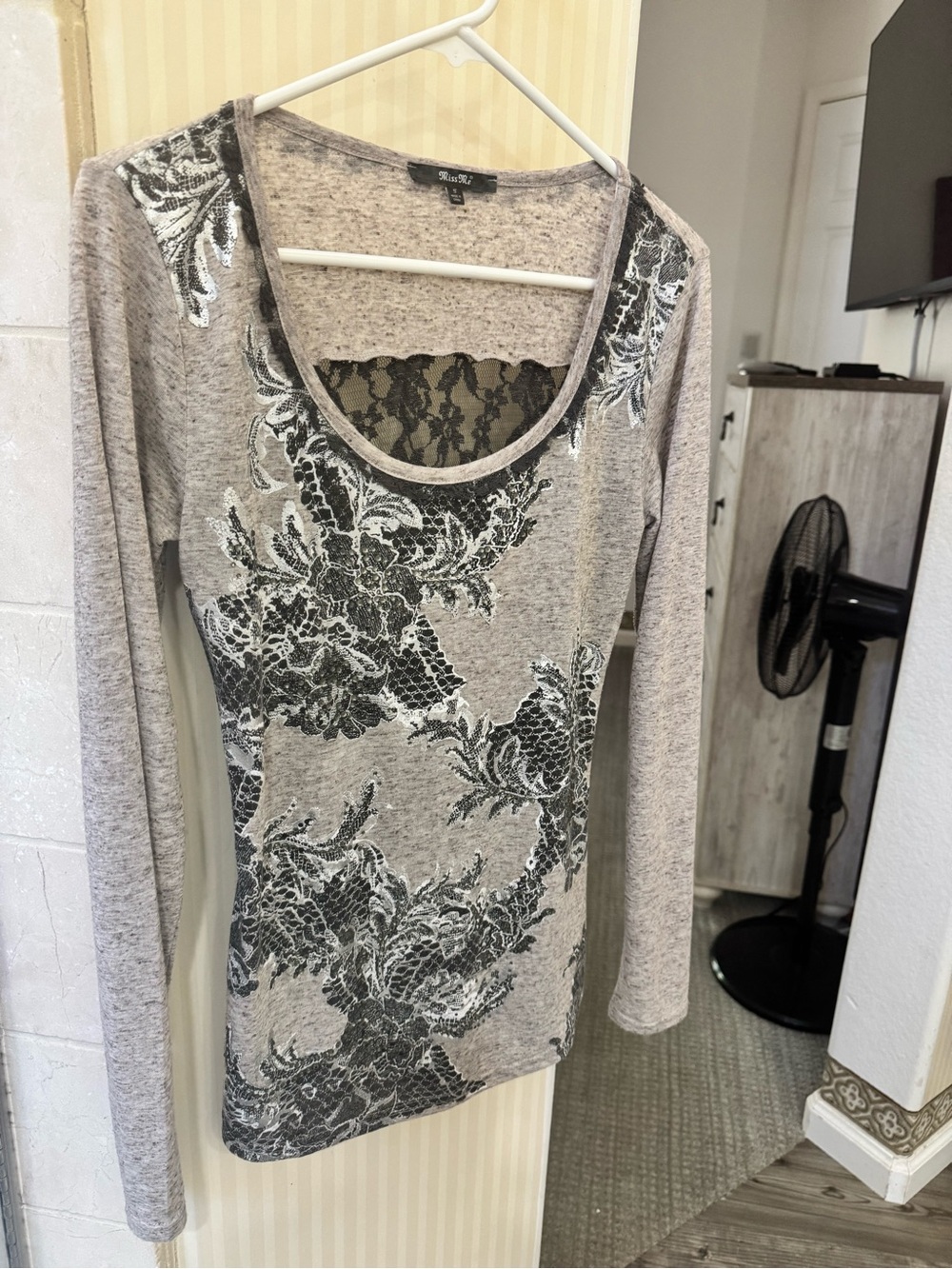 Miss Me Gray Long Sleeve Floral Lace-Back Tee